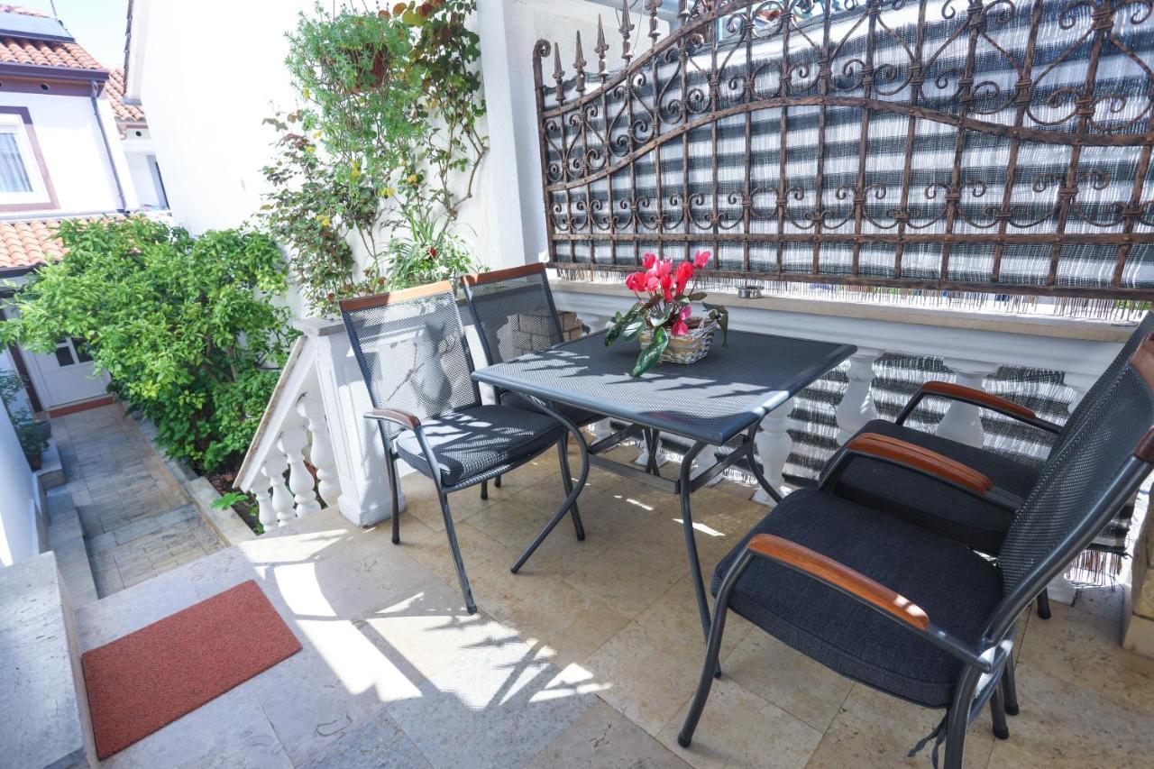 Apartment Ivica โปเรช ภายนอก รูปภาพ